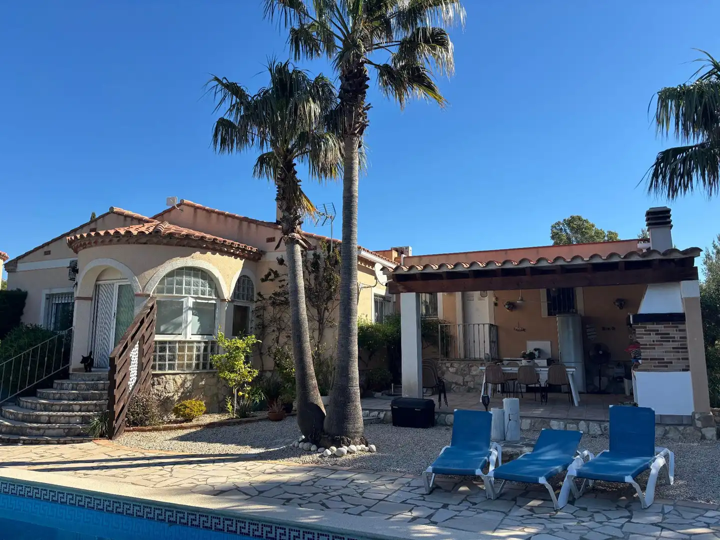 Vista exterior de Casa o xalet en venda en L'Ametlla de Mar  amb Jardí privat, Terrassa i Traster