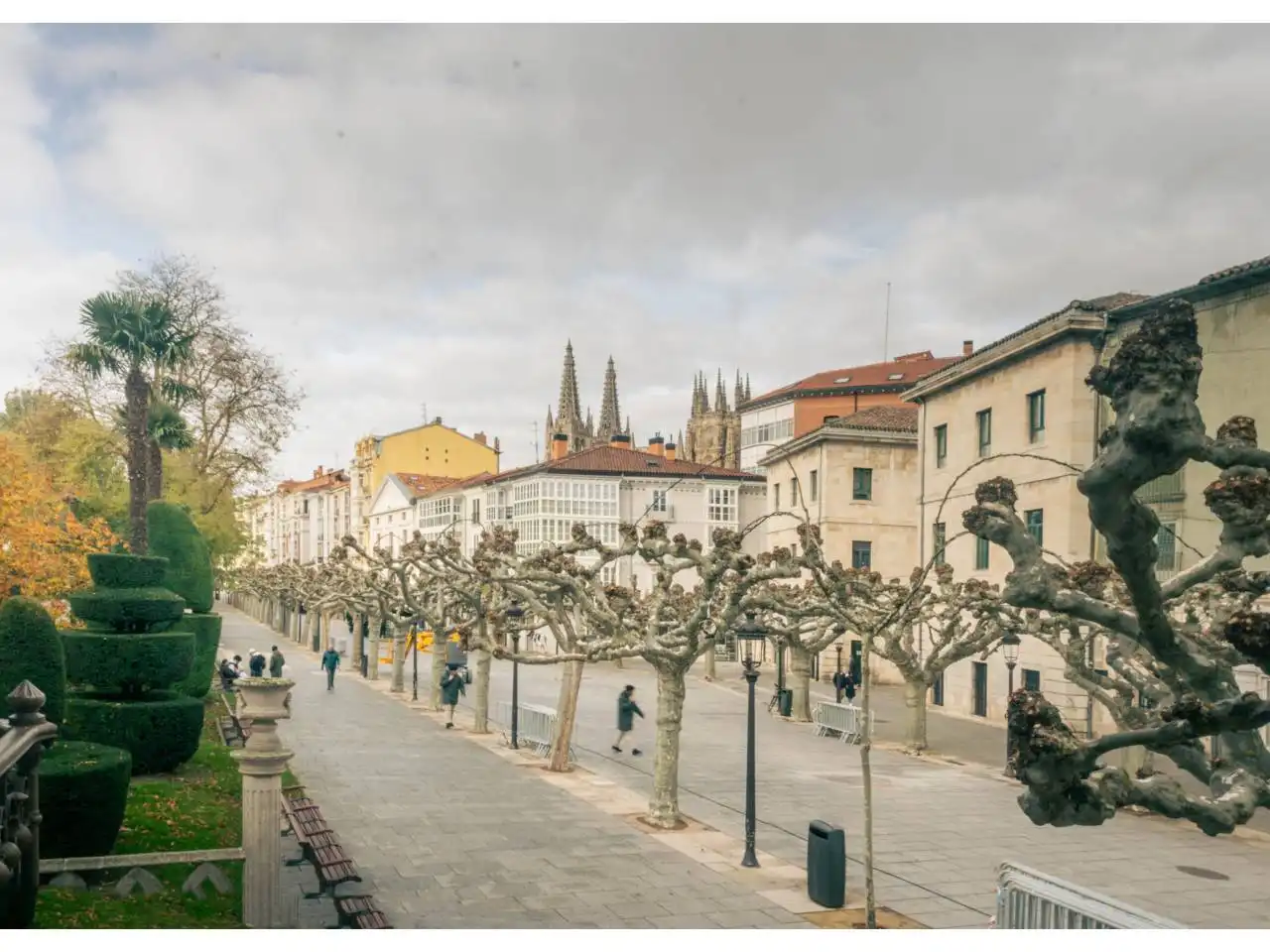 Vista exterior de Piso en venta en Burgos con Calefacción, Trastero y Alarma