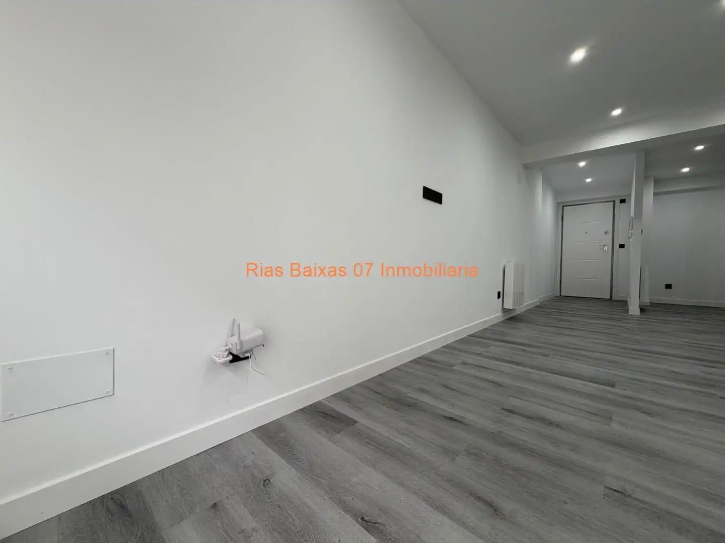 Piso en venta en Vigo  con Calefacción, Terraza y Trastero