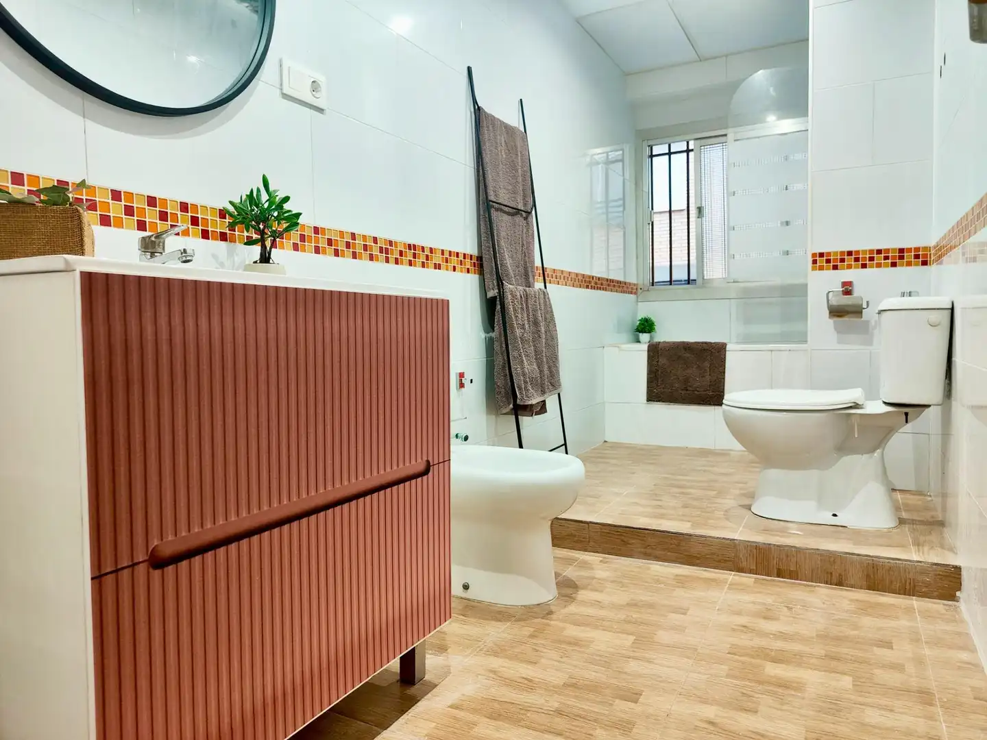 Bathroom of Flat for sale in Almería  with Terrace