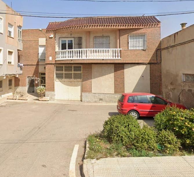 Vista exterior de Casa o xalet en venda en Cartagena amb Jardí privat