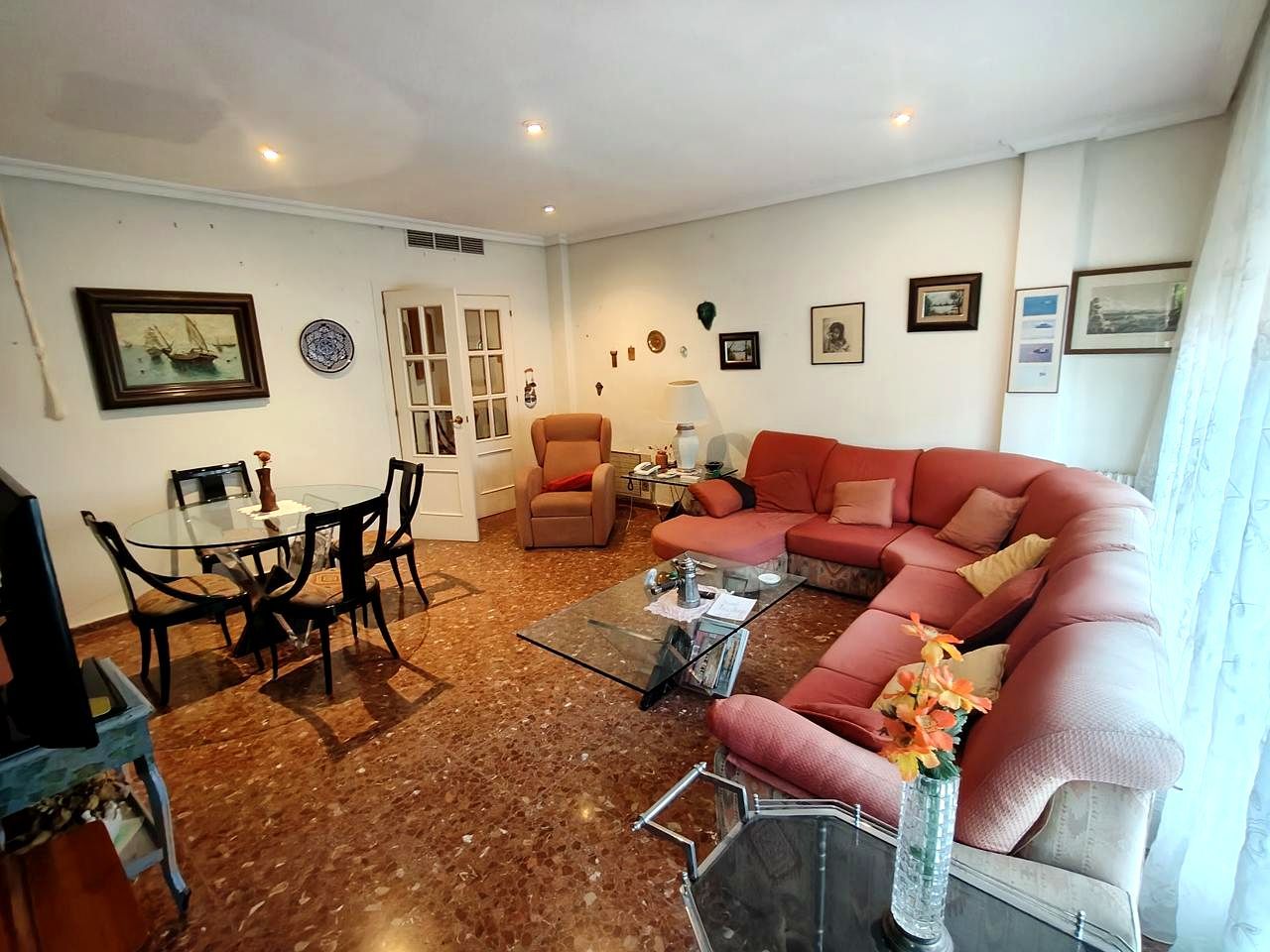 Sala d'estar de Pis en venda en  Córdoba Capital amb Aire condicionat, Calefacció i Terrassa