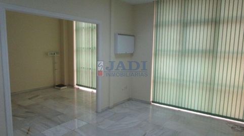 Foto 4 de Oficina en venta en Valdepeñas, Ciudad Real