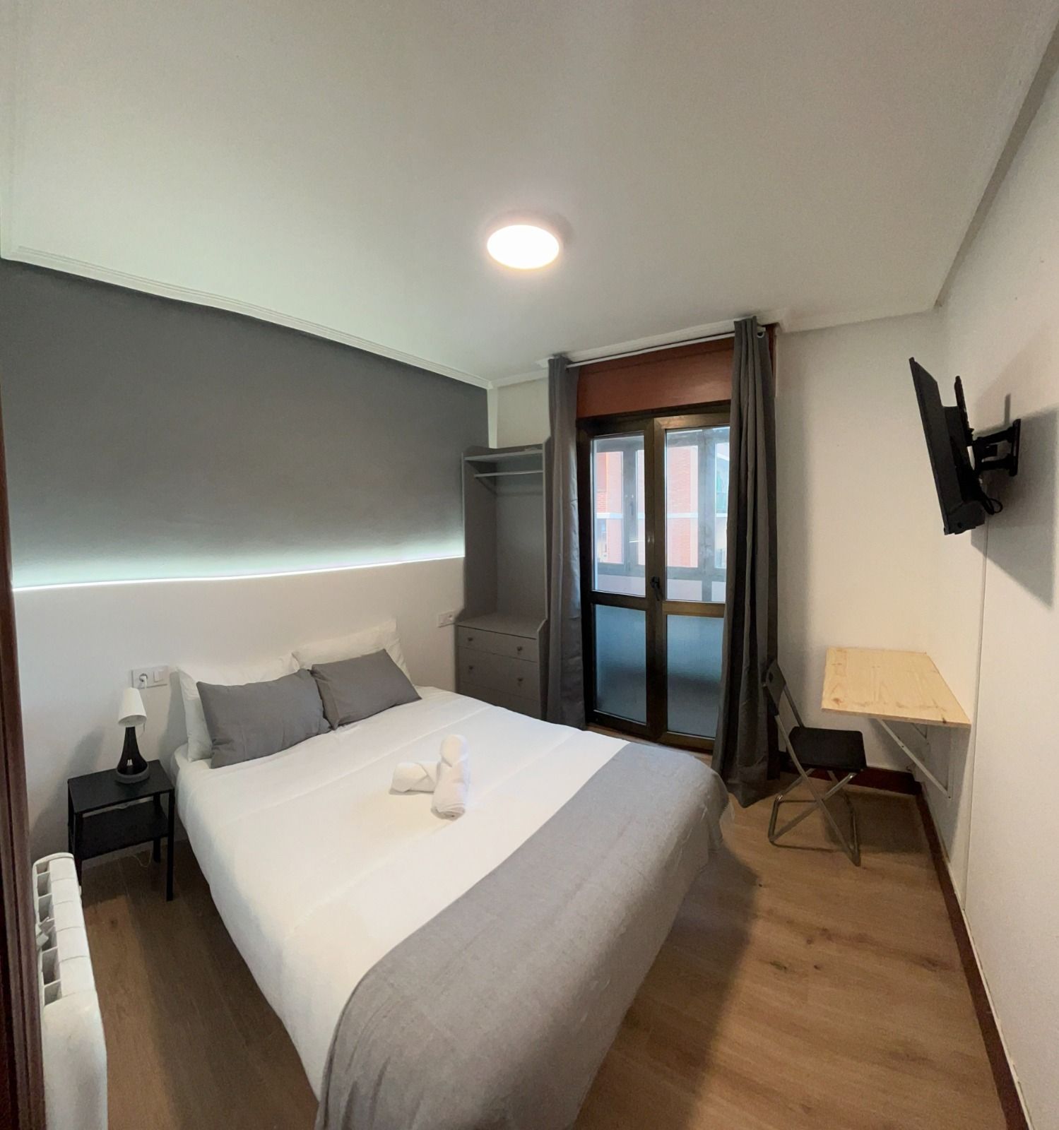Bedroom of Flat to share in Santurtzi   with Furnished