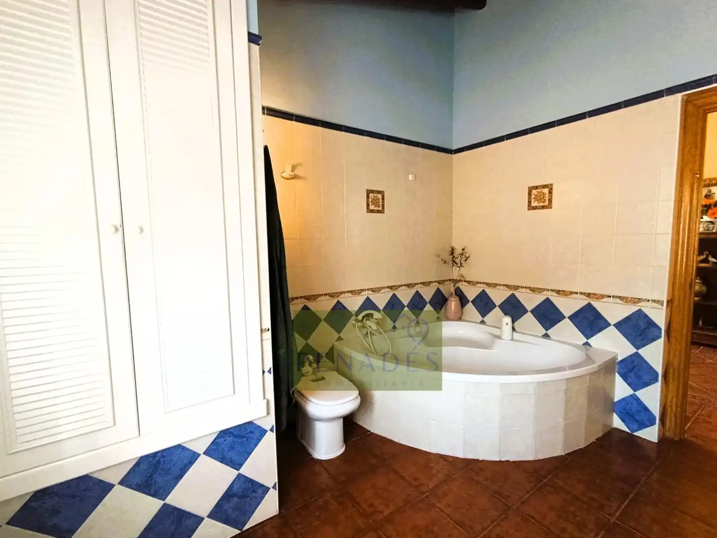 Bany de Casa o xalet en venda en Ontinyent amb Calefacció, Jardí privat i Terrassa