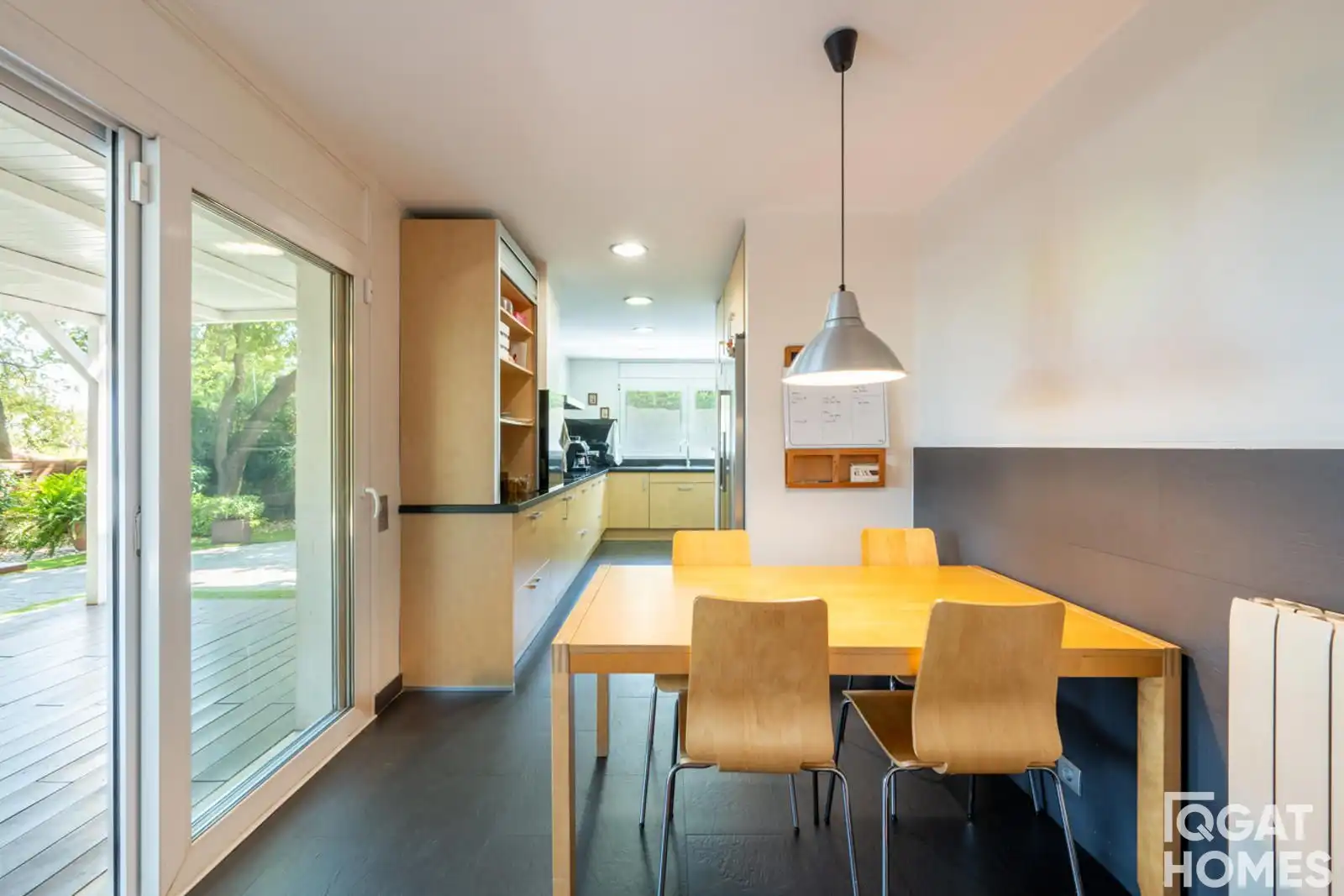 Cuina de Casa o xalet en venda en Sant Cugat del Vallès amb Aire condicionat, Calefacció i Jardí privat