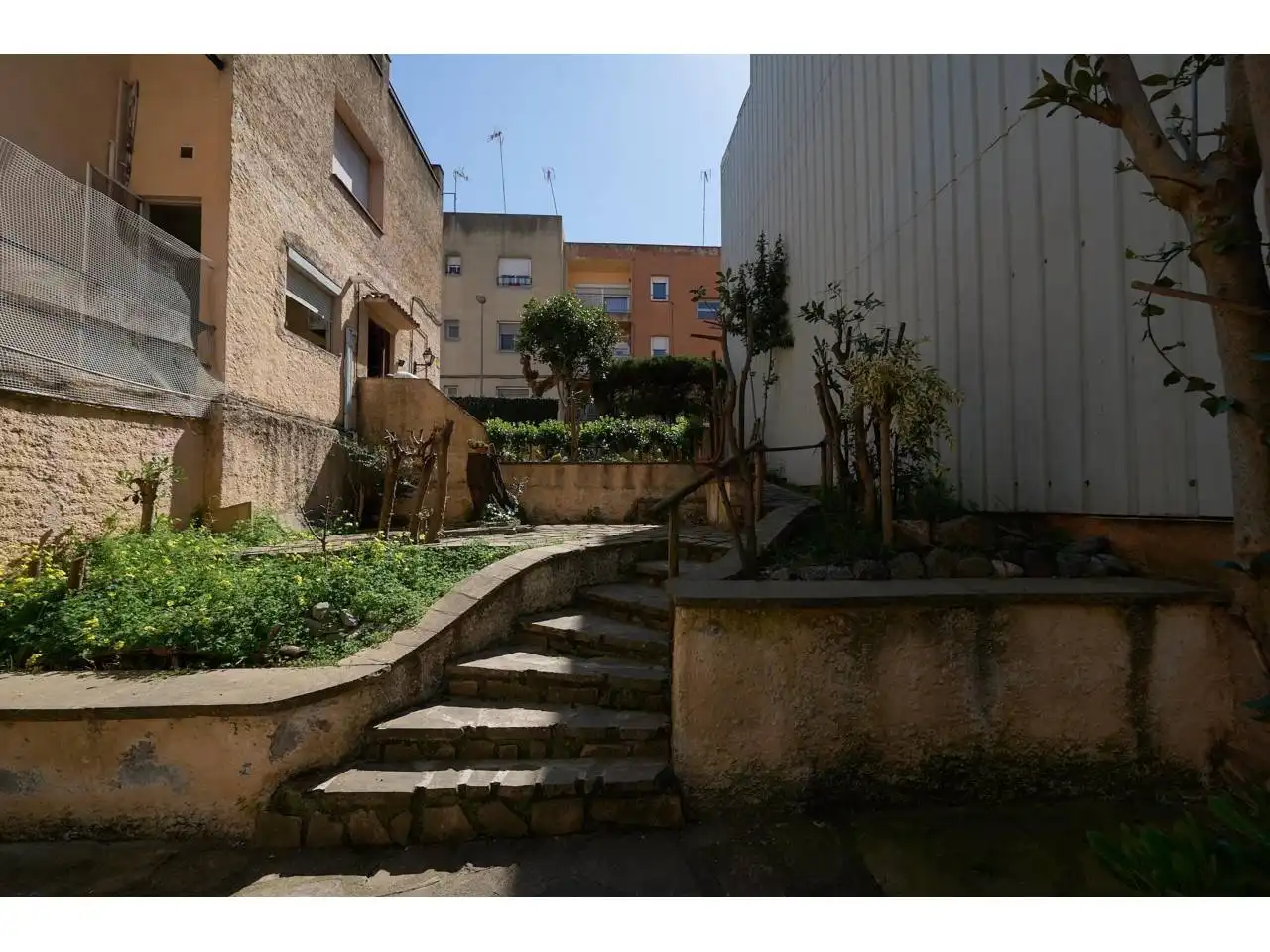 Detached house with garden for sale in Calle Carles Riba, imagen 3