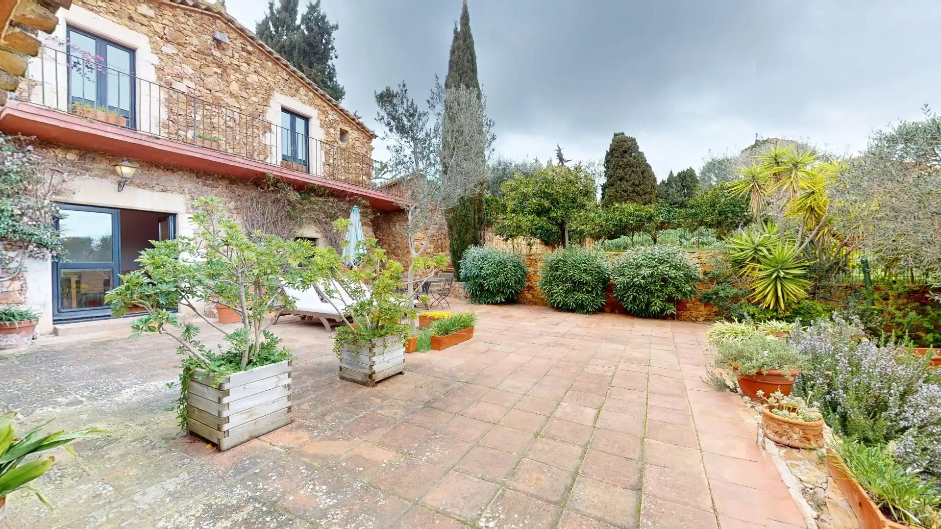 Maison rustique avec jardin à vendre à Mont-ras, imagen 2