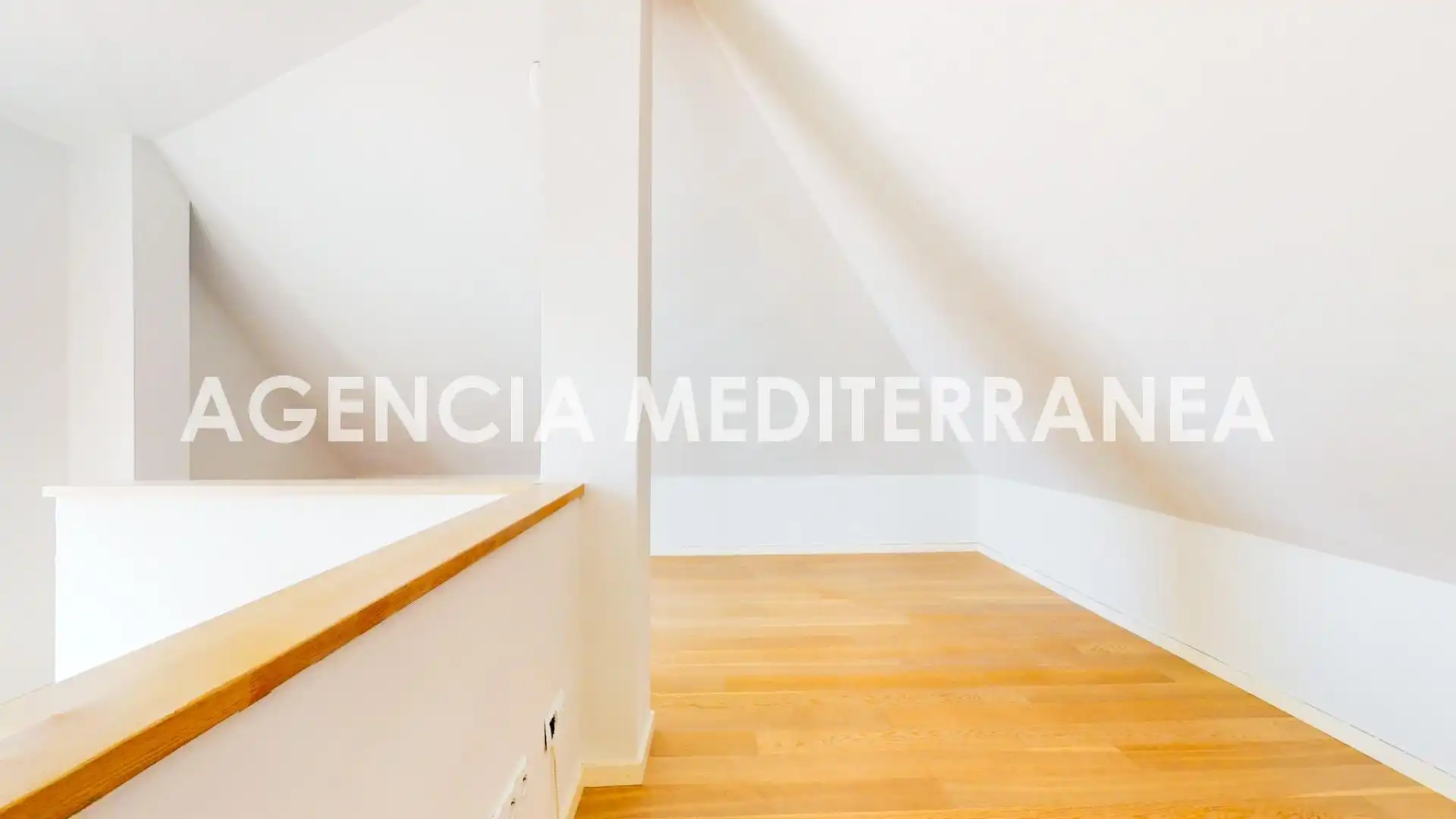 Casa adosada en venta en Calle PUIGCAMPANA, Casas Verdes
