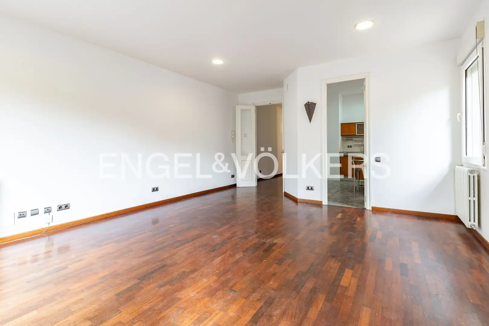 Sala d'estar de Casa adosada en venda en Sabadell amb Aire condicionat, Calefacció i Jardí privat