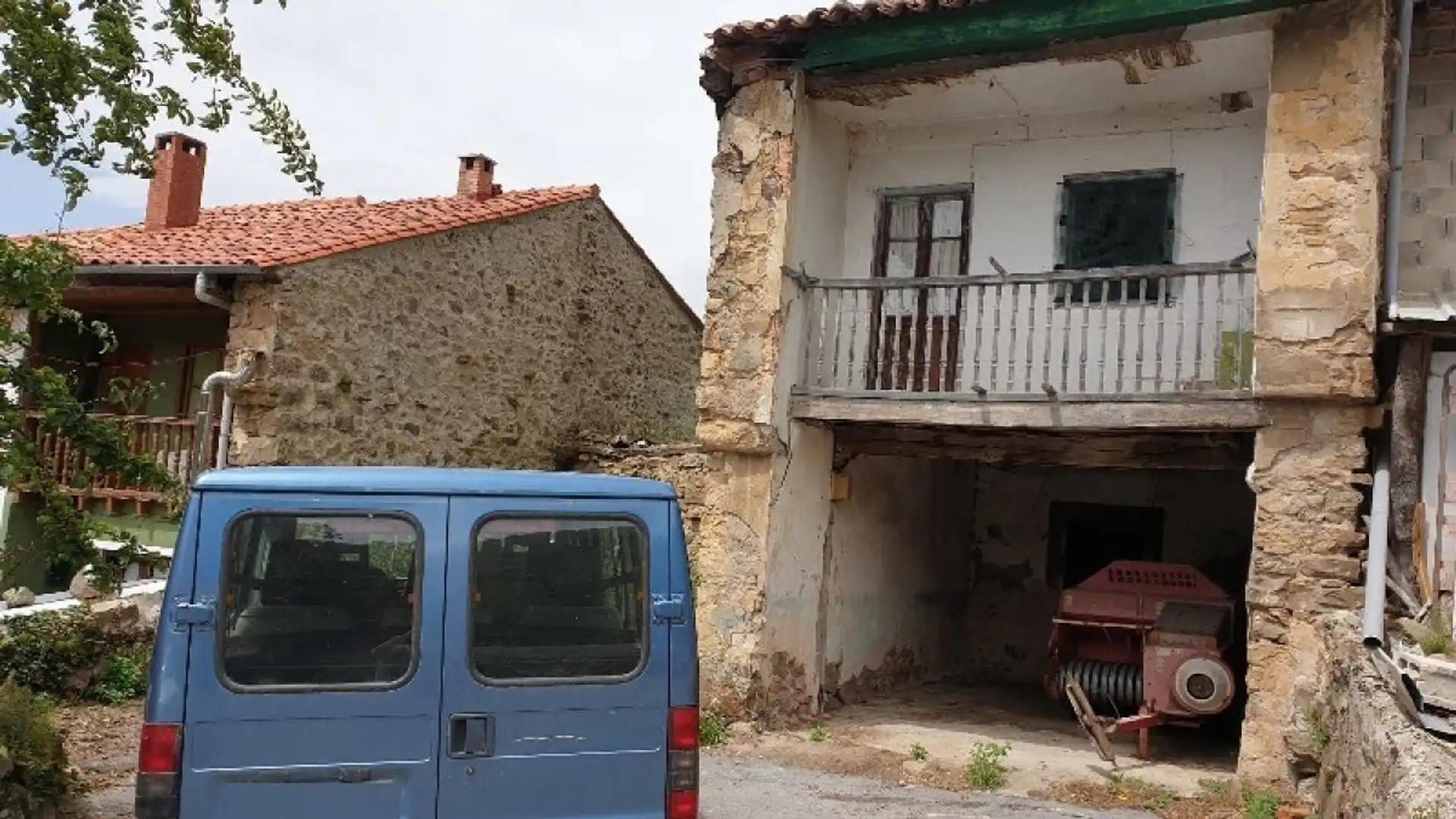 Vista exterior de Casa o chalet en venta en Los Tojos  con Balcón