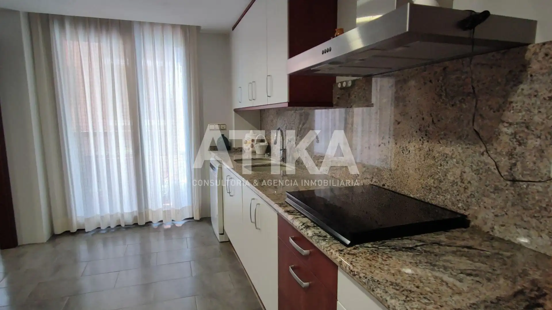 Cocina de Piso en venta en Ontinyent con Trastero, Amueblado y Balcón