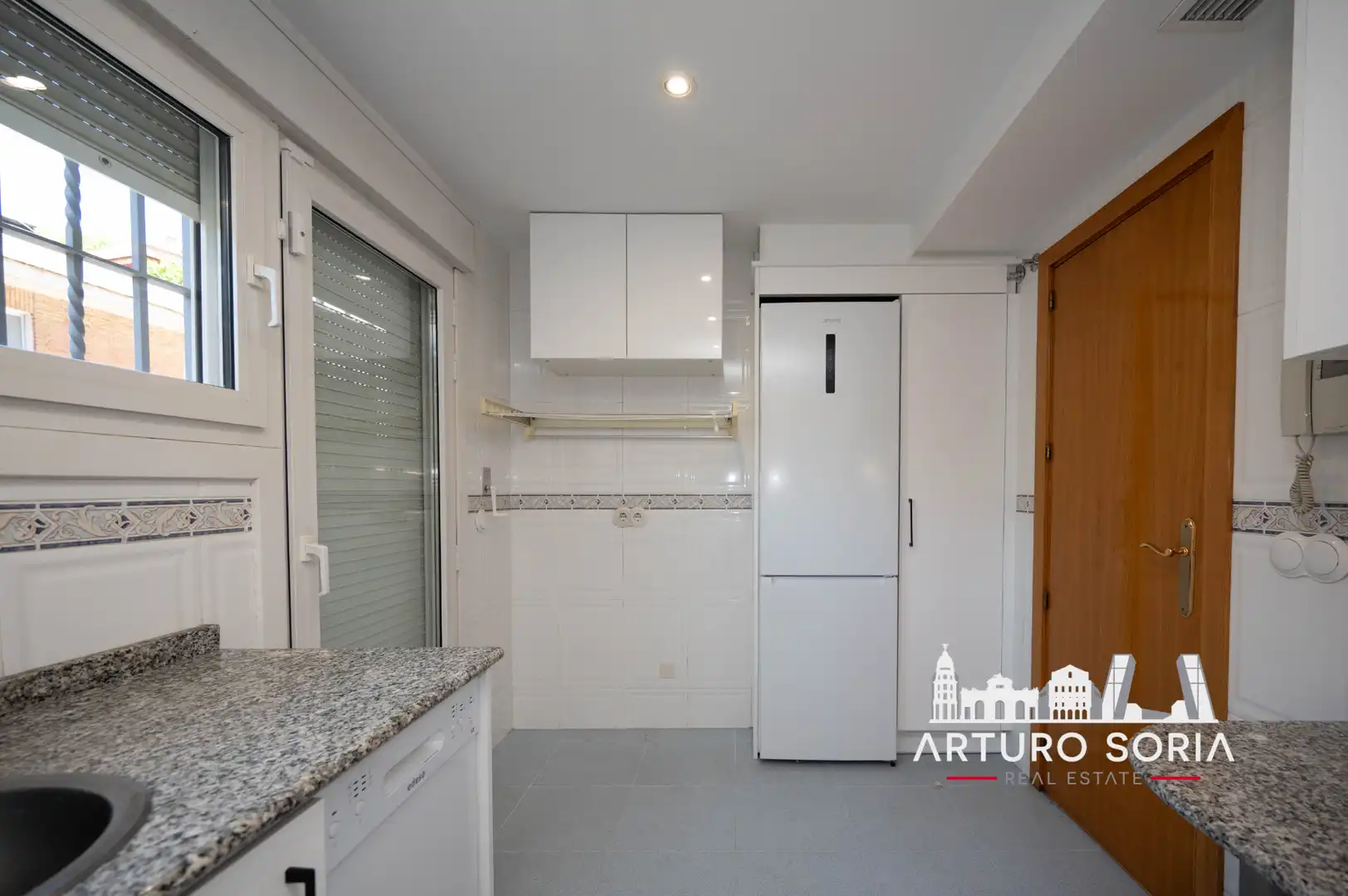 Küche von Wohnung zur Miete in Madrid mit Klimaanlage, Heizung und Terrasse