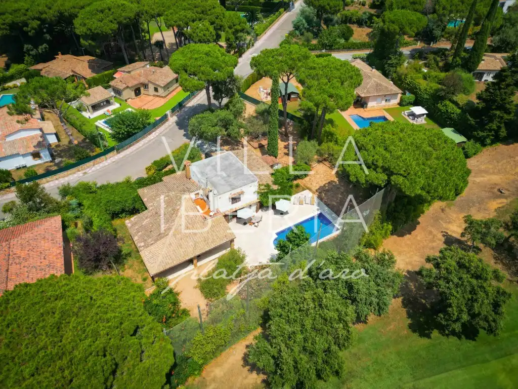 Vista exterior de Casa o xalet en venda en Santa Cristina d'Aro amb Calefacció, Jardí privat i Terrassa