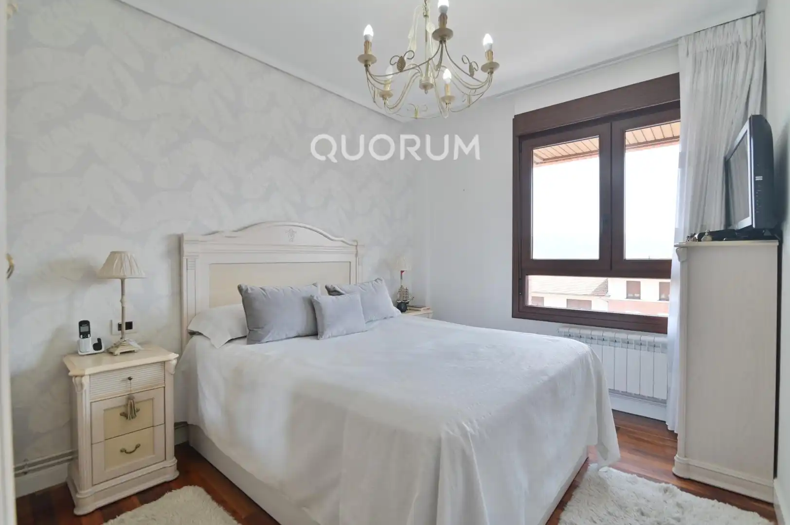Habitación de Piso en venta en Bilbao  con Calefacción, Terraza y Amueblado