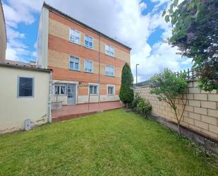 Exterior view of House or chalet for sale in Burgos Capital  with Heating, Private garden and Terrace