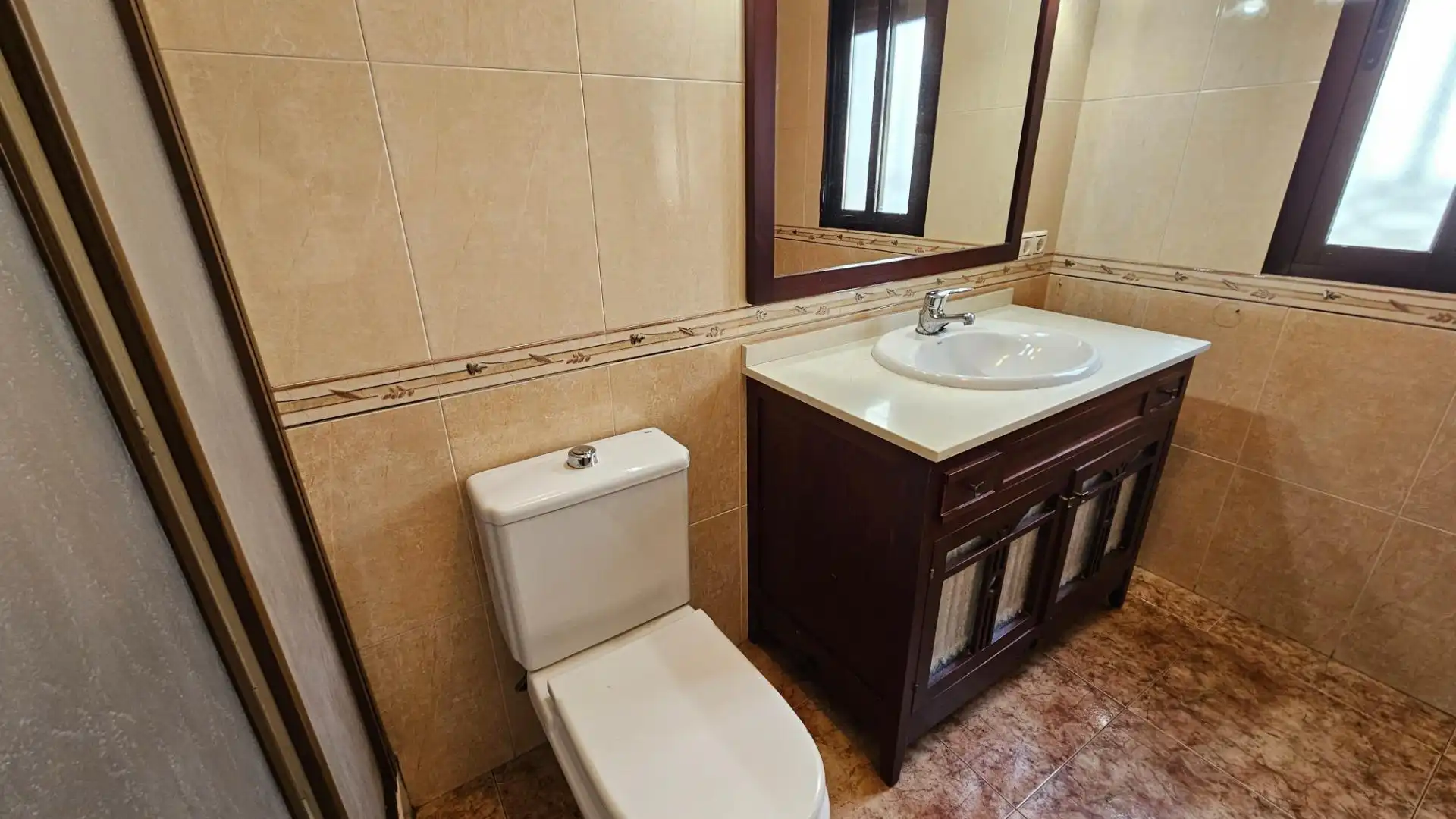 Bany de Casa o xalet en venda en Córdoba amb Aire condicionat, Calefacció i Terrassa