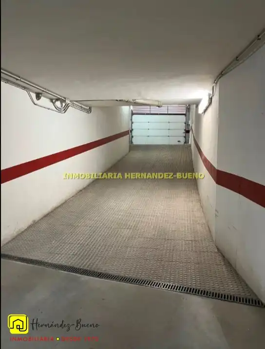 Parking de Piso en venta en Moriscos con Calefacción y Terraza