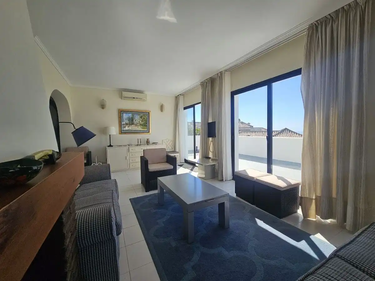 Apartamento con piscina en venta en Riviera del Sol, imagen 13