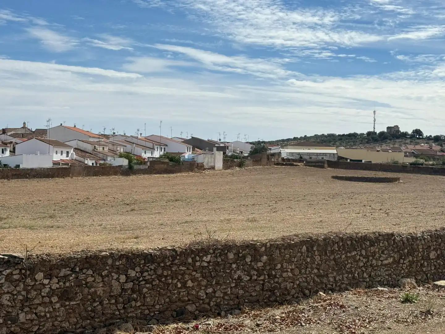 Houses for sale in Encinasola, Huelva