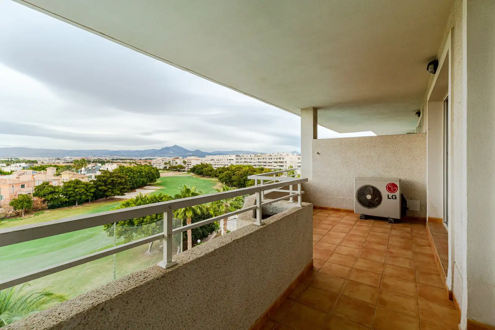 Piso con terraza en venta en Playa de San Juan - El Cabo de las Huertas, imagen 16