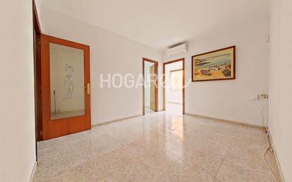 Flat for sale in L'Hospitalet de Llobregat  with Air Conditioner and Heating