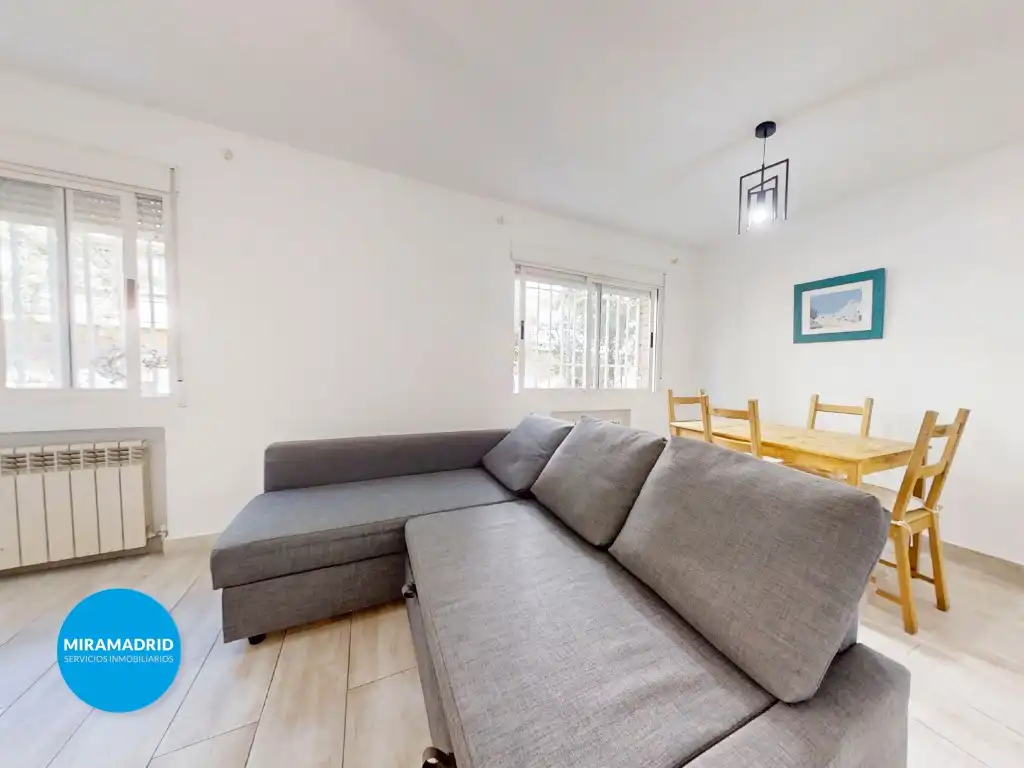 Sala de estar de Planta baja en venta en Madrid