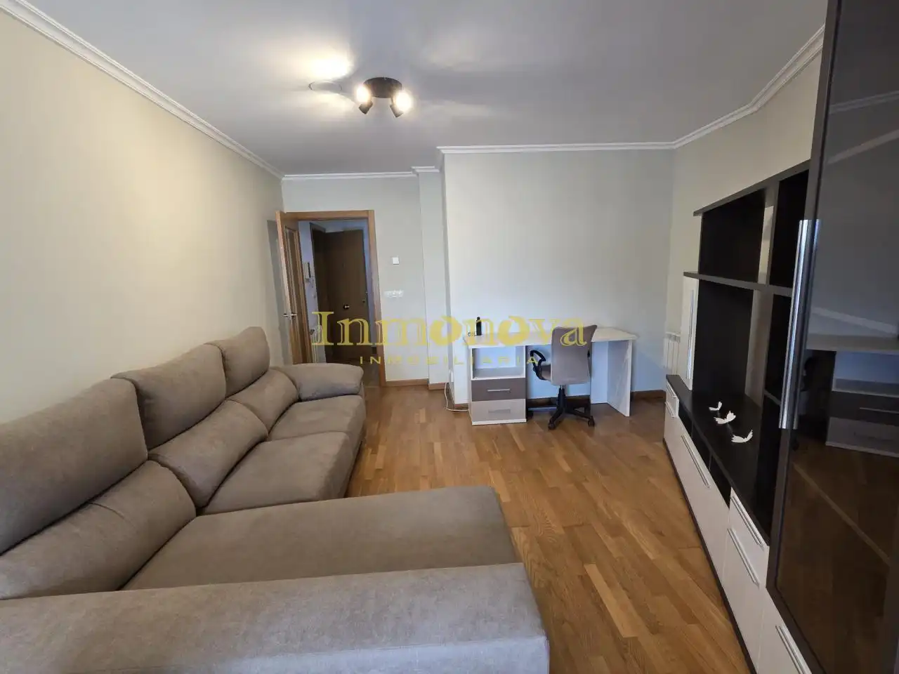 Sala de estar de Piso en venta en O Porriño   con Calefacción, Trastero y Amueblado
