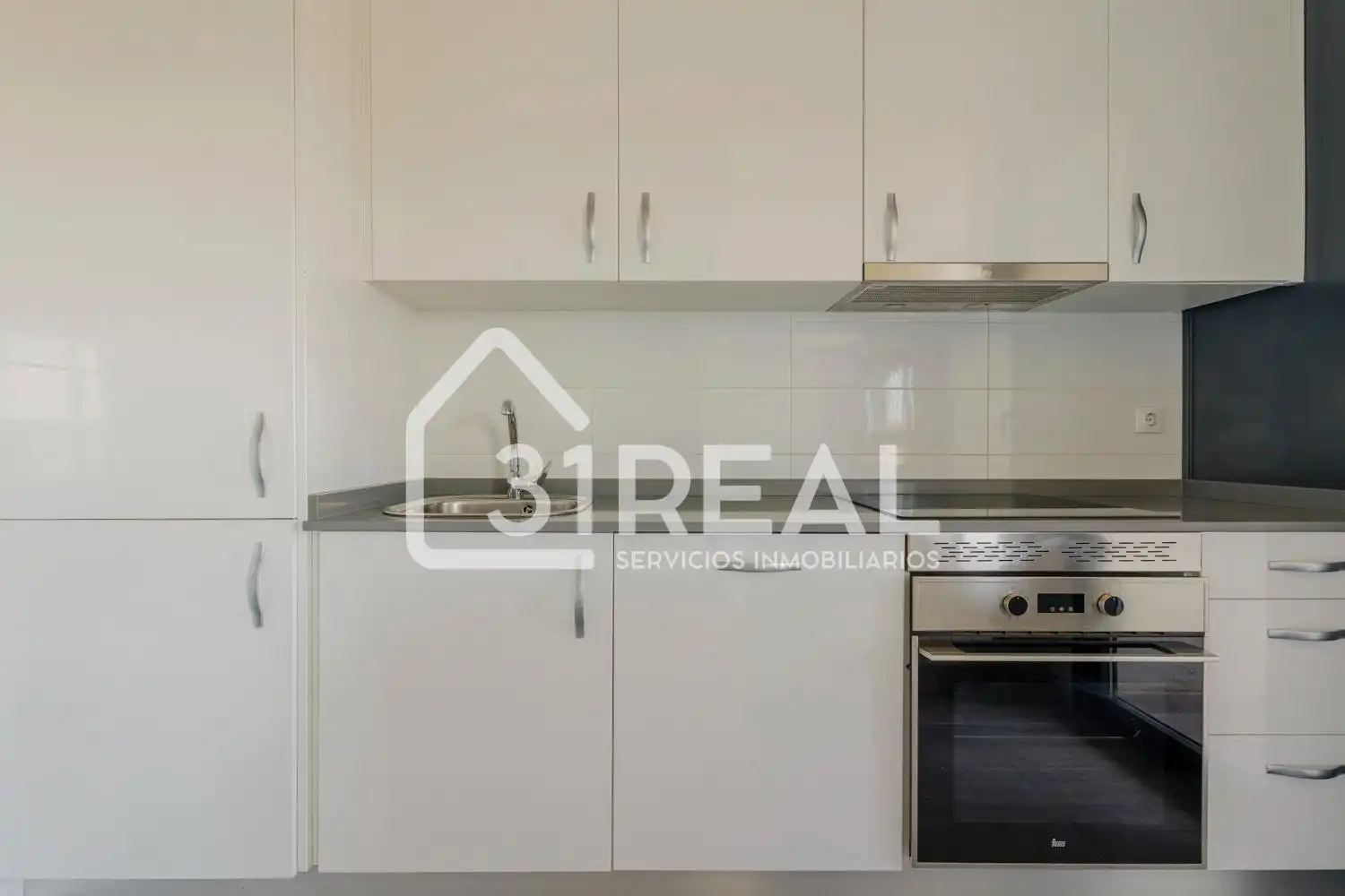 Küche von Wohnung zum Verkauf in Madrid mit Heizung, Privatgarten und Gemeinschaftspool