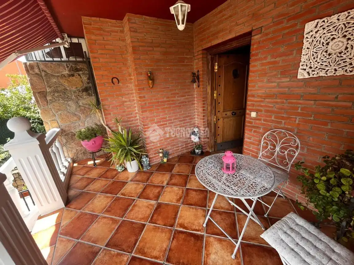 Terrace of Detached homes for sale in Madrid  with Air Conditioner, Heating and Private garden