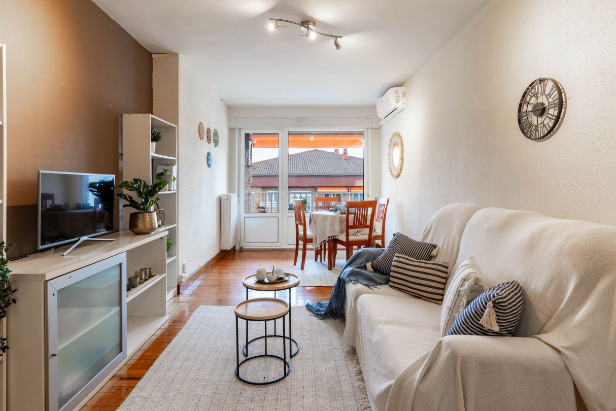 Living room of Attic for sale in Hernani  with Air Conditioner, Heating and Terrace