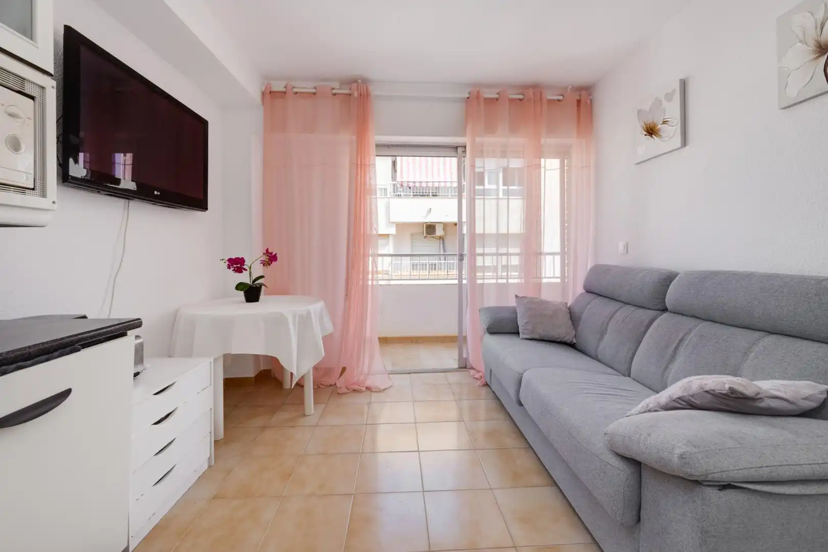 Sala d'estar de Pis en venda en Torrevieja amb Moblat