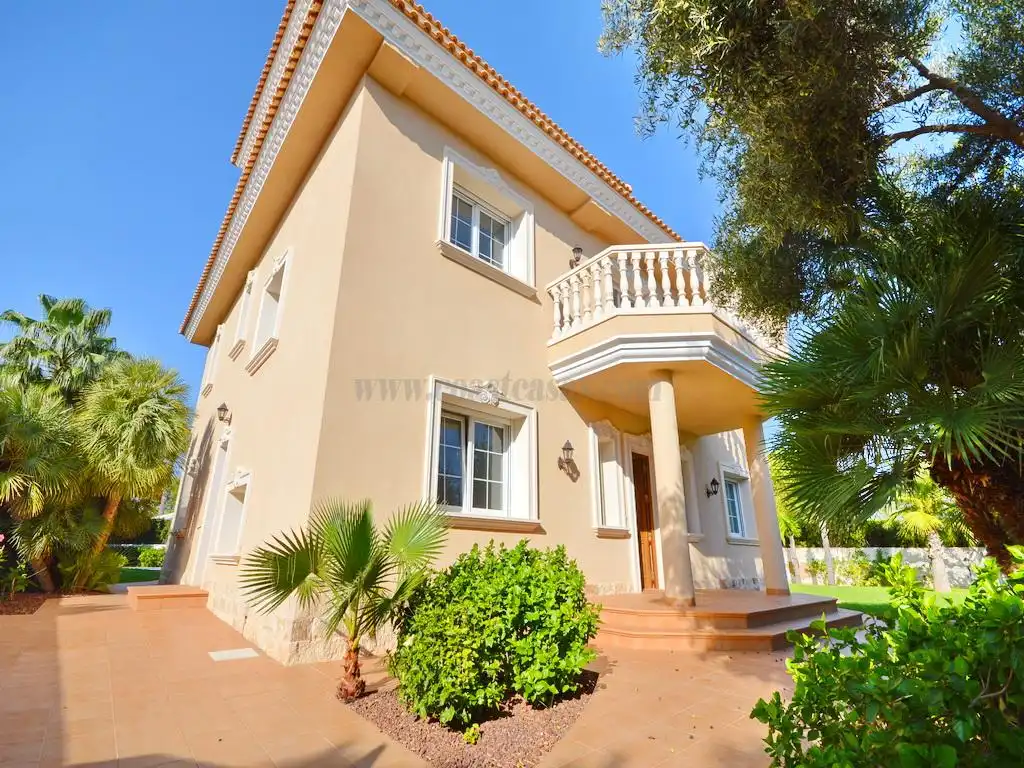 Chalet con terraza en venta en Orihuela Costa, imagen 4