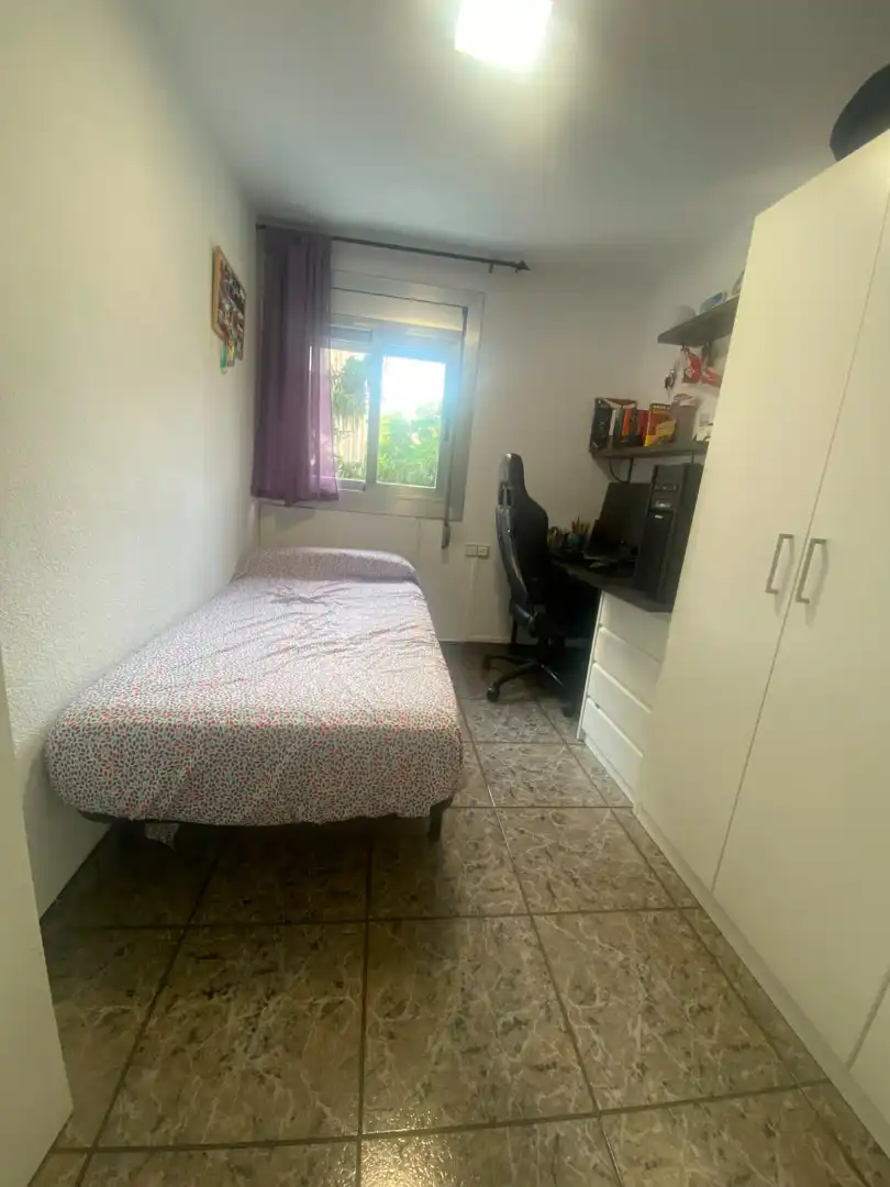 Bedroom of Flat for sale in Sabadell  with Air Conditioner, Heating and Furnished