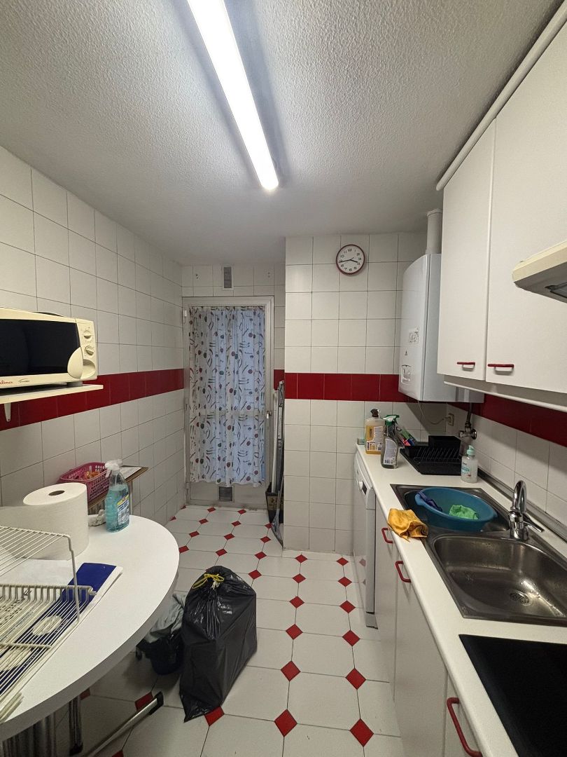 2 hab, 70m² en Ríos Rosas - Nuevos Ministerios, Chamberí,  Madrid Capital - Image 4