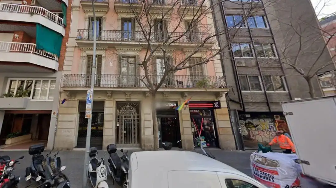 Piso en venta en Carrer de la Diputació