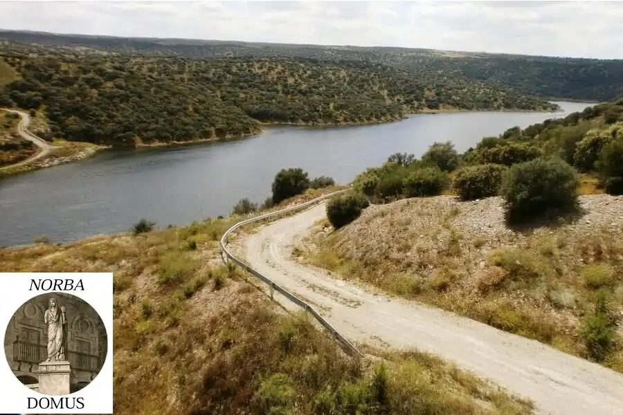 Country homes for sale in Talaván  with Air Conditioner, Heating and Furnished