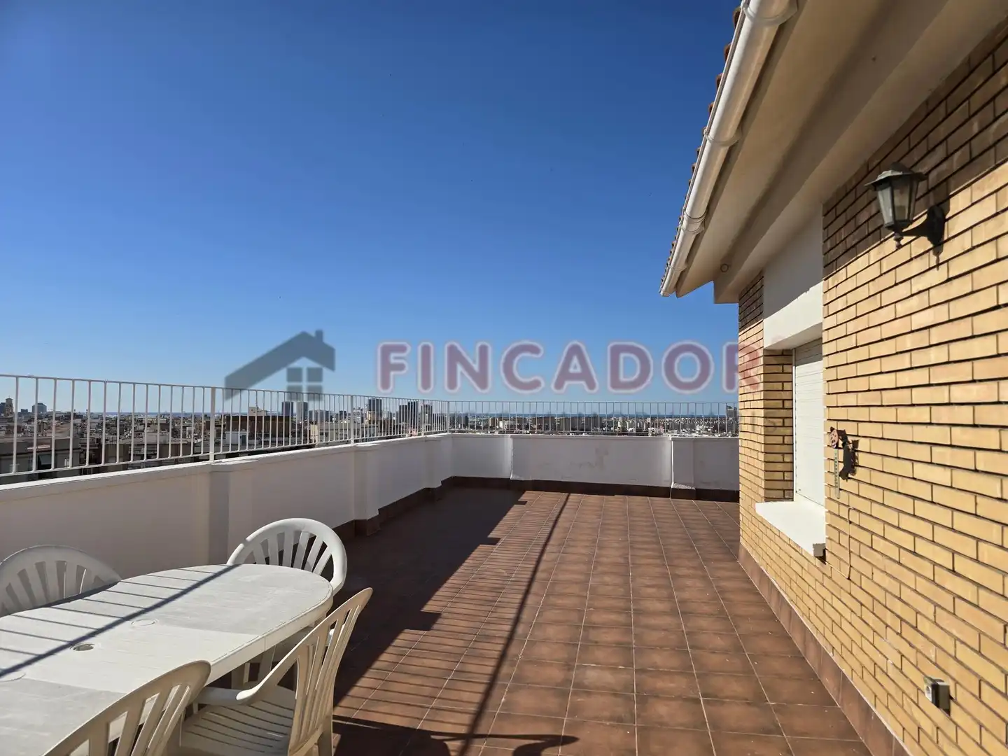 Terrasse von Maisonette zum Verkauf in Barcelona mit Klimaanlage, Heizung und Parkett