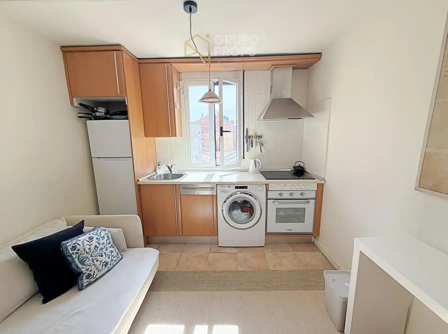 Cocina de Piso de alquiler en Madrid con Aire acondicionado, Calefacción y Amueblado