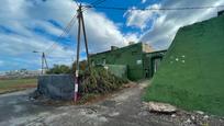 Vista exterior de Casa o xalet en venda en Telde amb Jardí privat i Terrassa