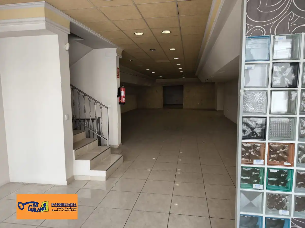 Local comercial de lloguer a Valdepeñas, imagen 3