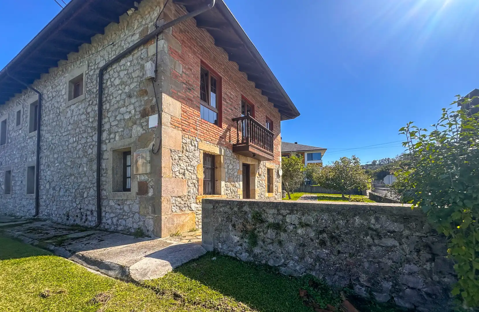 Vista exterior de Casa o chalet en venta en Alfoz de Lloredo con Calefacción, Jardín privado y Terraza