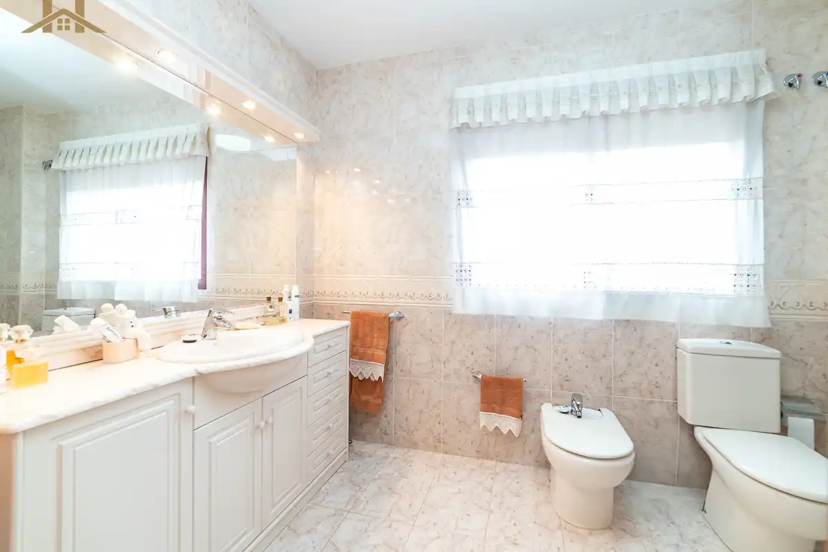 Baño de Casa o chalet en venta en Cubas de la Sagra con Calefacción, Jardín privado y Piscina