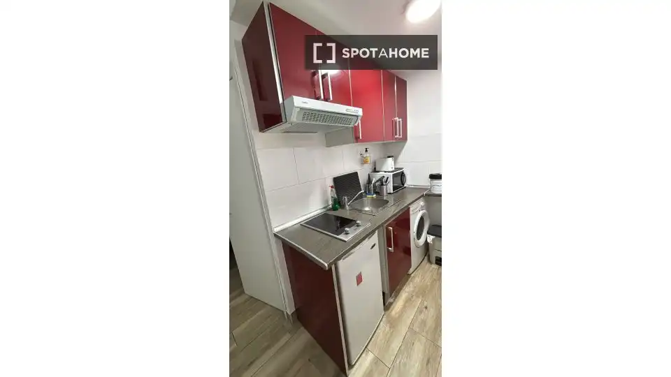 Küche von Wohnung zur Miete in Madrid mit Klimaanlage, Heizung und Möbliert