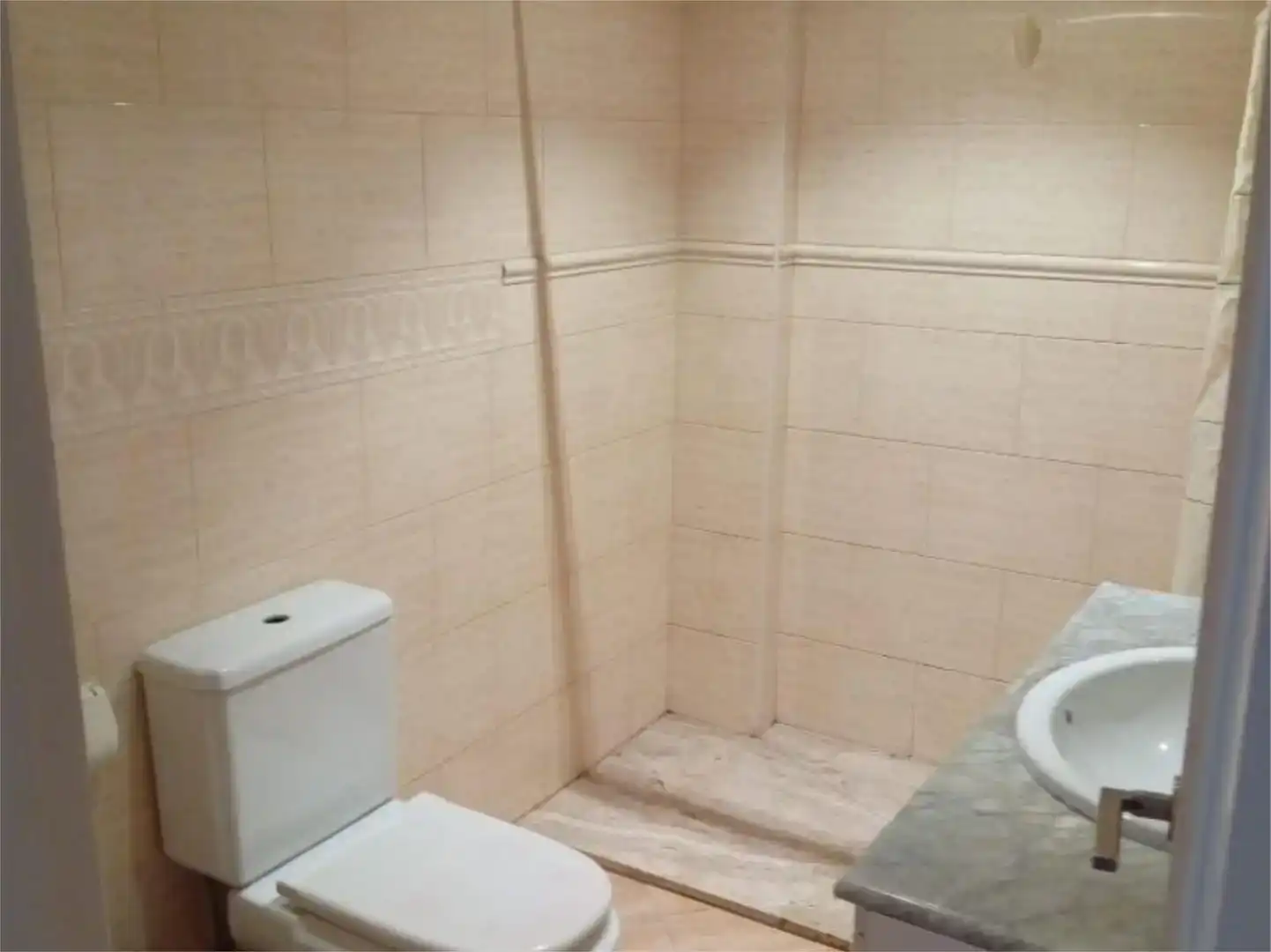 Bany de Pis en venda en La Victoria amb Aire condicionat