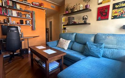 Living room of Flat for sale in  Madrid Capital