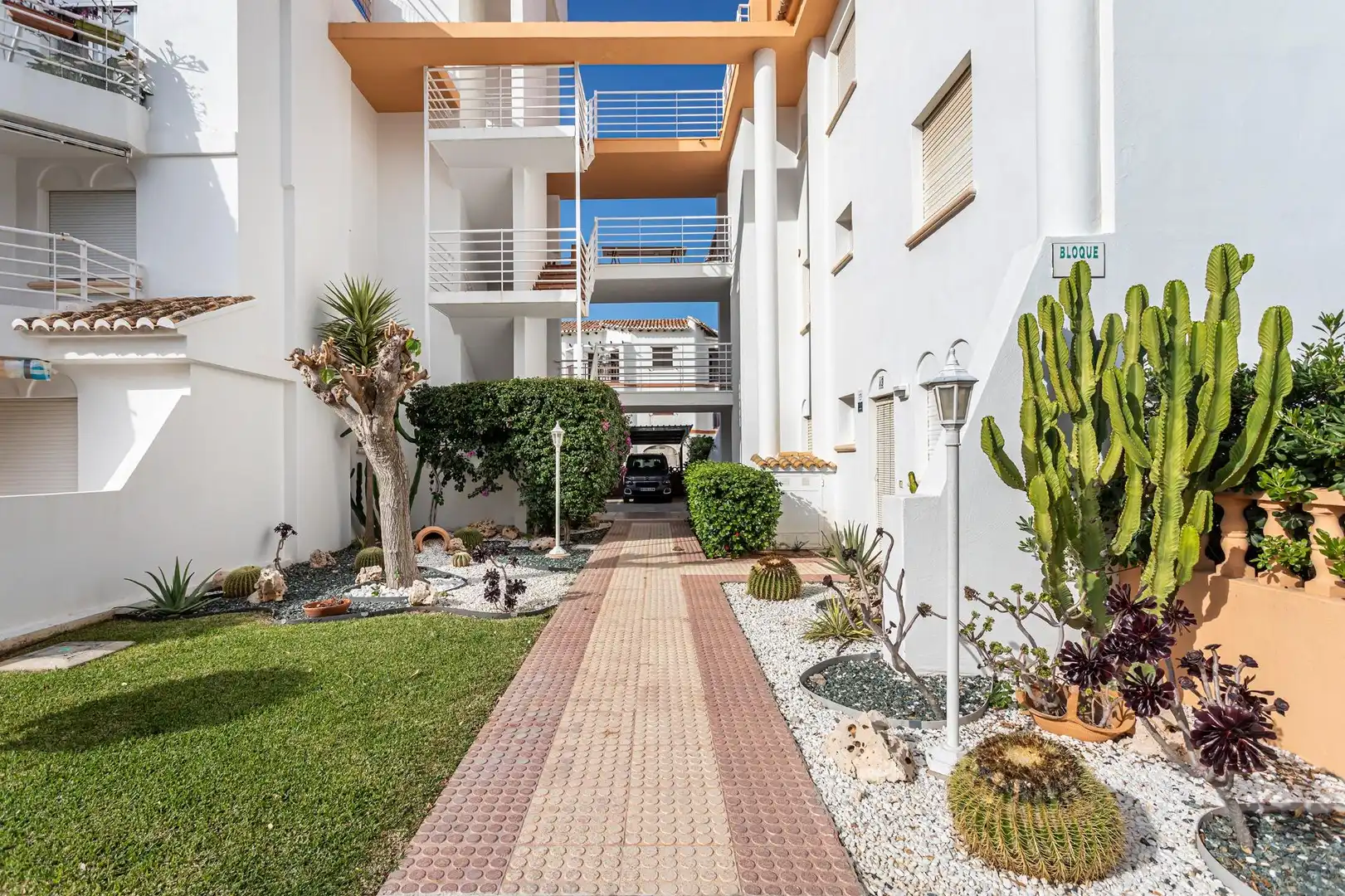 Vista exterior de Apartamento en venta en Dénia con Aire acondicionado, Calefacción y Terraza