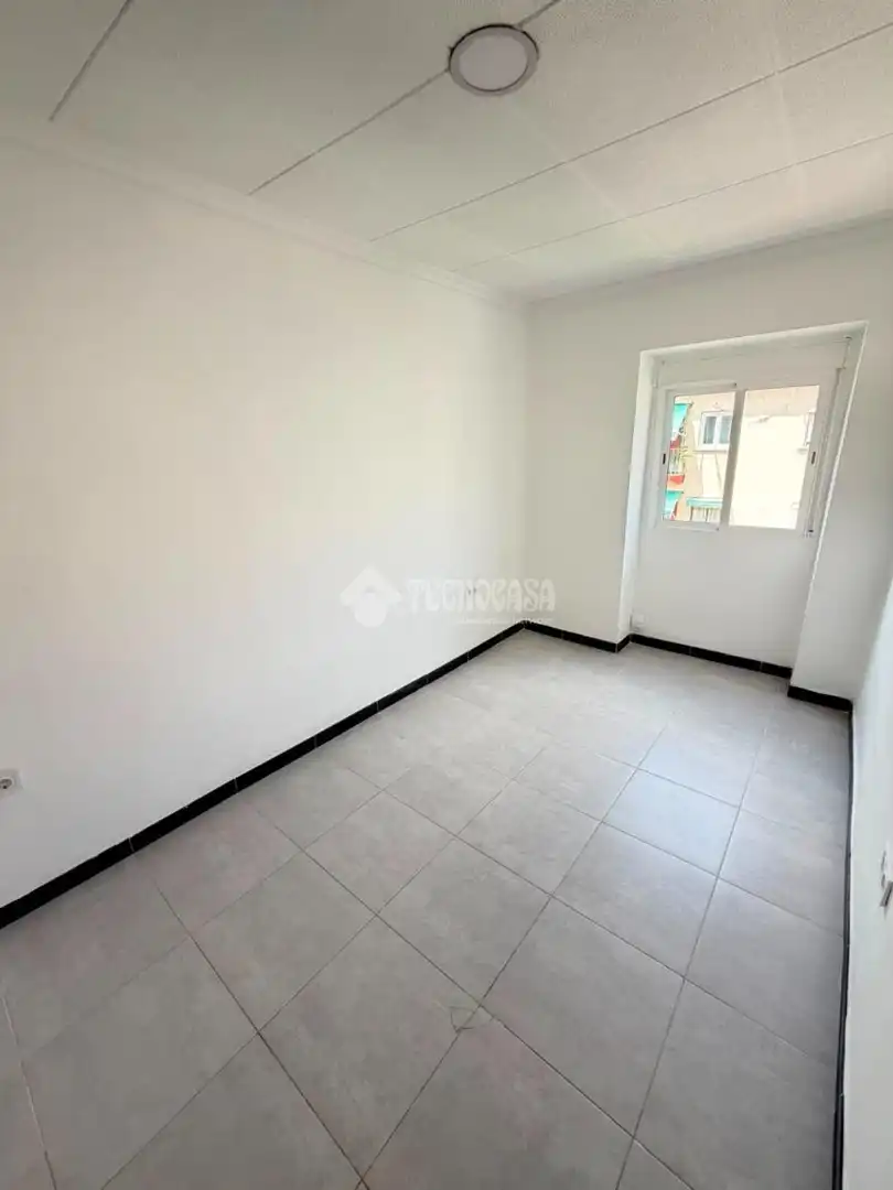 Flat with terrace for sale in Florida - Ciudad de Asís, imagen 11