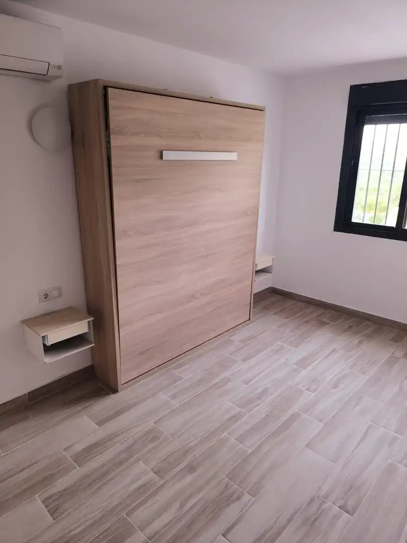 Dormitori de Casa o xalet en venda en Pizarra amb Aire condicionat, Calefacció i Jardí privat
