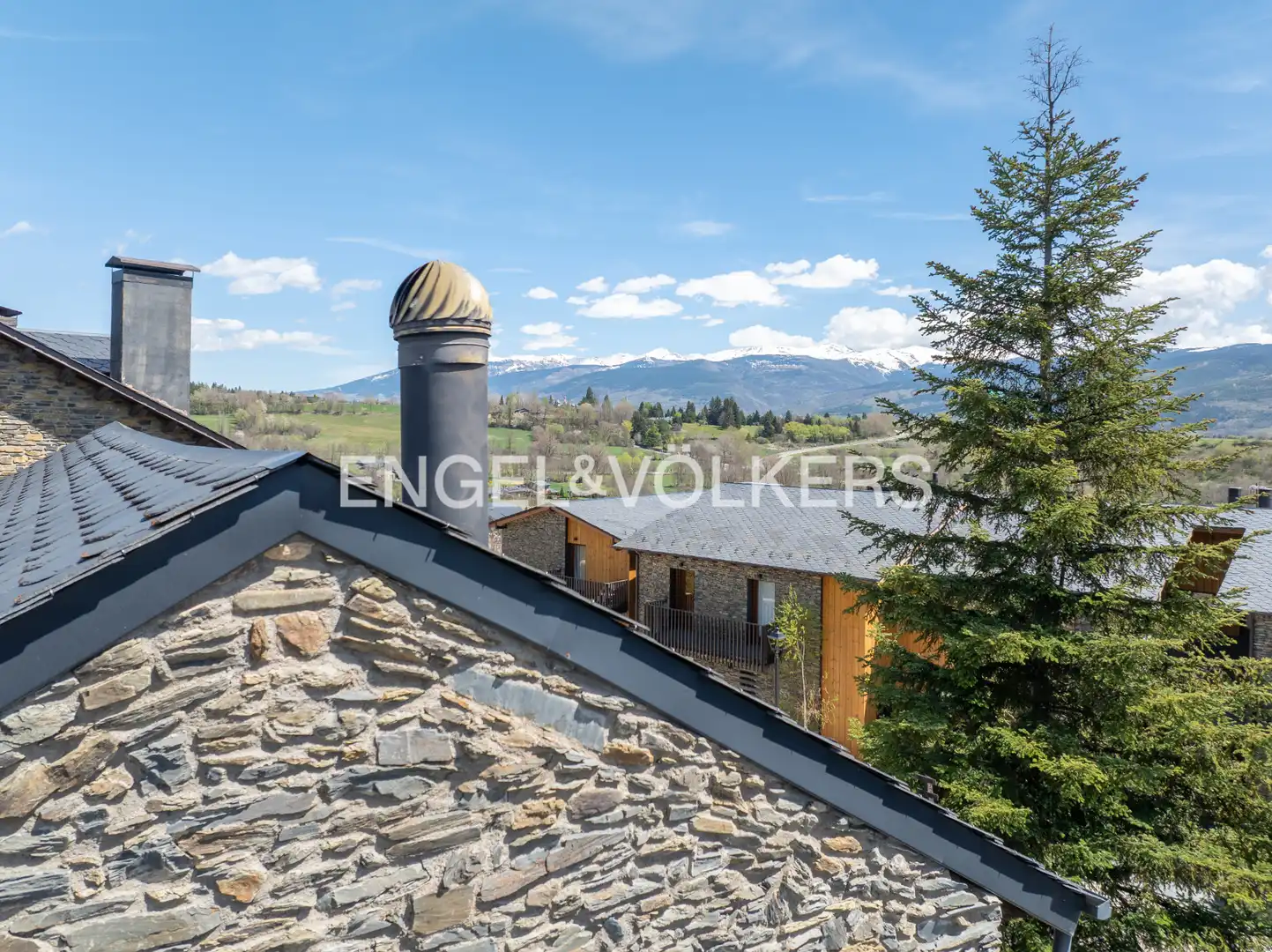 Vista exterior de Casa o chalet en venta en Bolvir con Calefacción, Jardín privado y Parquet